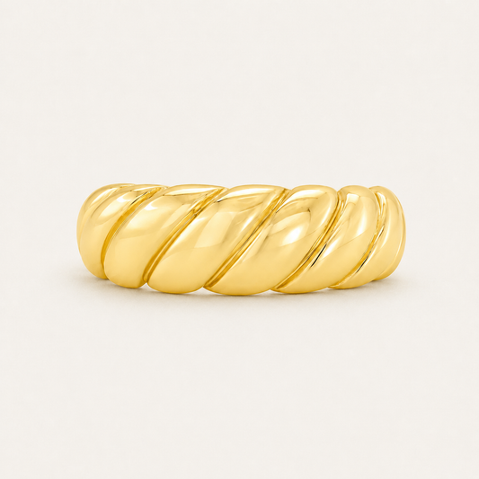 Croissant Twist Ring