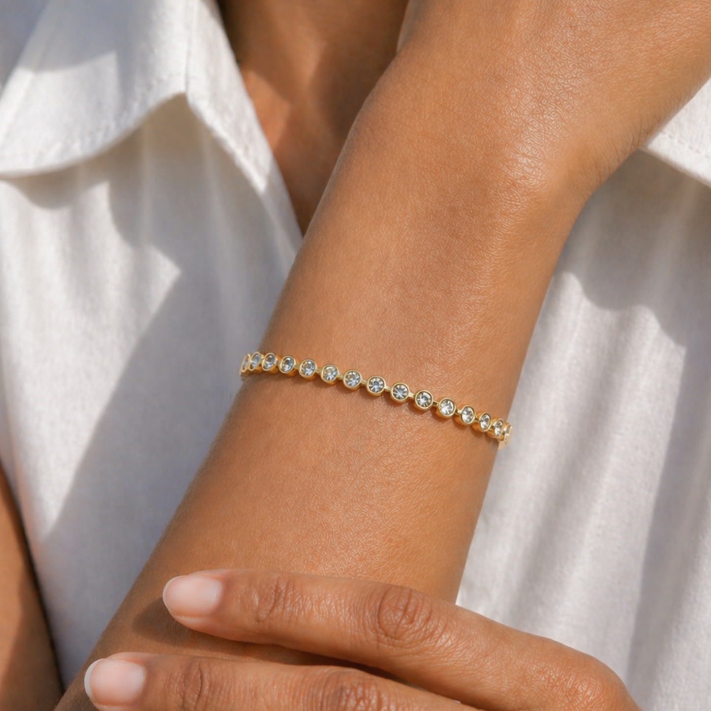 Bezel Round Bracelet
