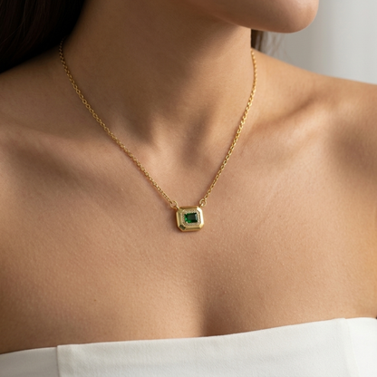Regal Emerald Pendant Necklace