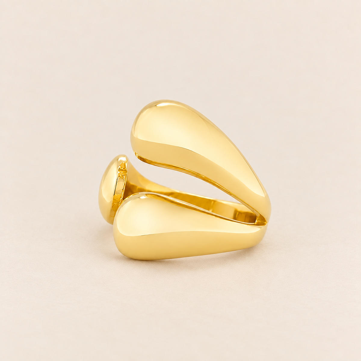 Gold Pebble Trio Ring