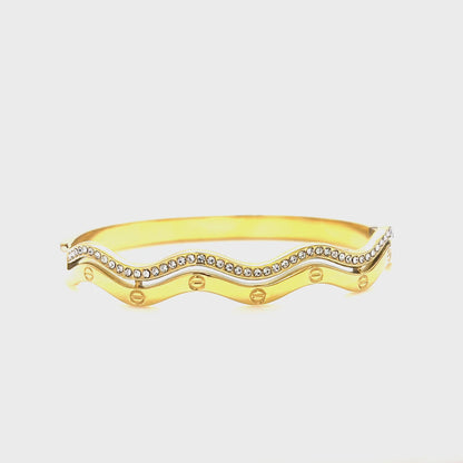 Wave Pavé Bracelet
