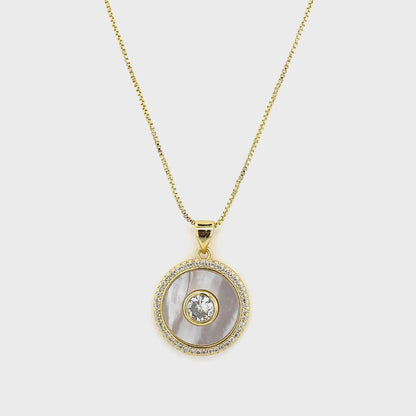 Round Heritage Pendant Necklace